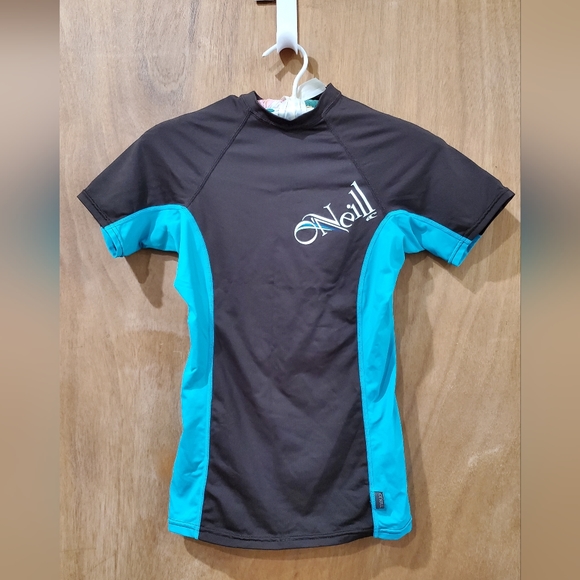 O'NEILL BROWN AND TEAL SHORT SLEEVE RASH GUARD SIZE SMALL - Picture 2 of 12